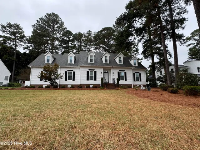 $439,900 | 915 Timberlake Drive Northwest, Wilson, NC 27893