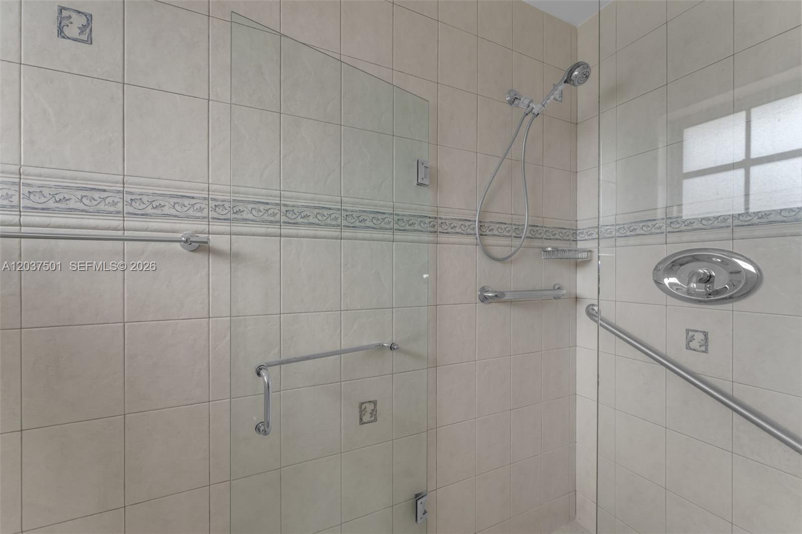 10842 Southwest 33rd Street Miami, FL 33165 - Photo 19 of 44