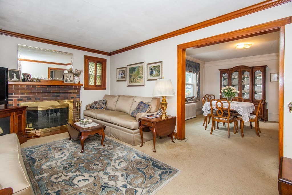 53 Fuller Road Watertown, MA 02472 - Photo 12 of 40