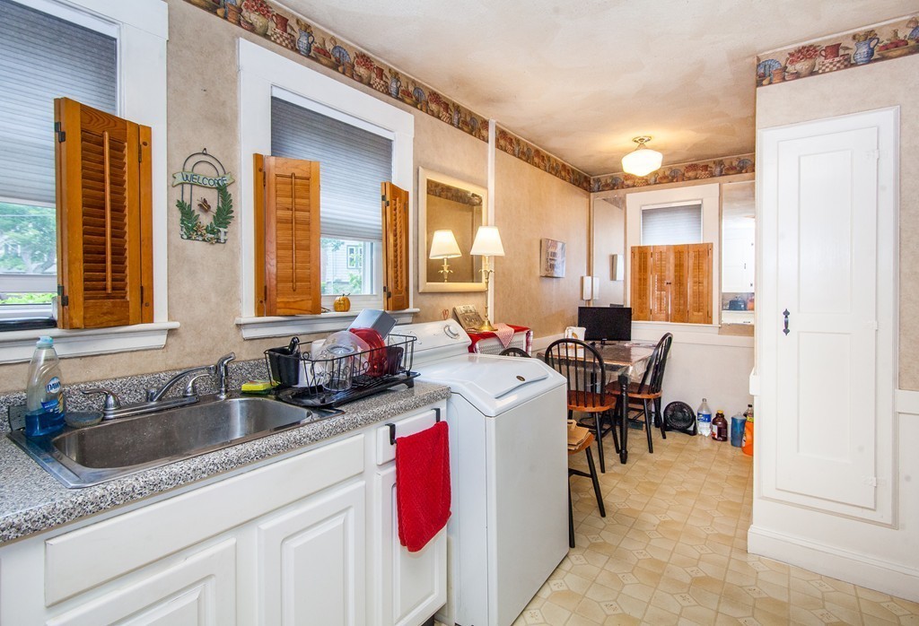 53 Fuller Road Watertown, MA 02472 - Photo 26 of 40