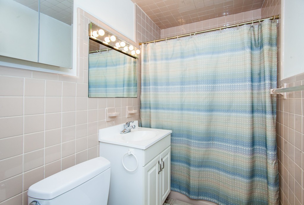 53 Fuller Road Watertown, MA 02472 - Photo 6 of 40