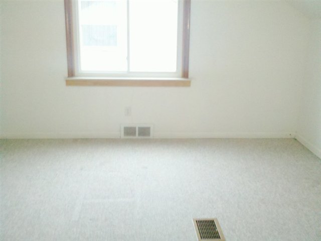 2946 Greenfield Road Berkley, MI 48072 - Photo 11 of 13 31054840-10.JPG