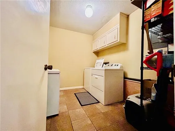 $244,000 | 304 Ridge Row, Pineville, LA 71360