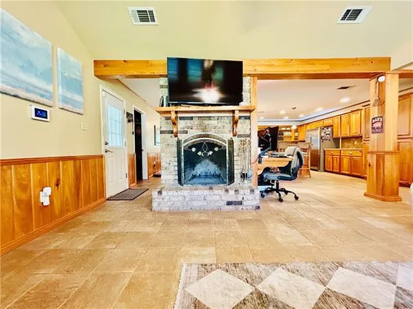 $244,000 | 304 Ridge Row, Pineville, LA 71360
