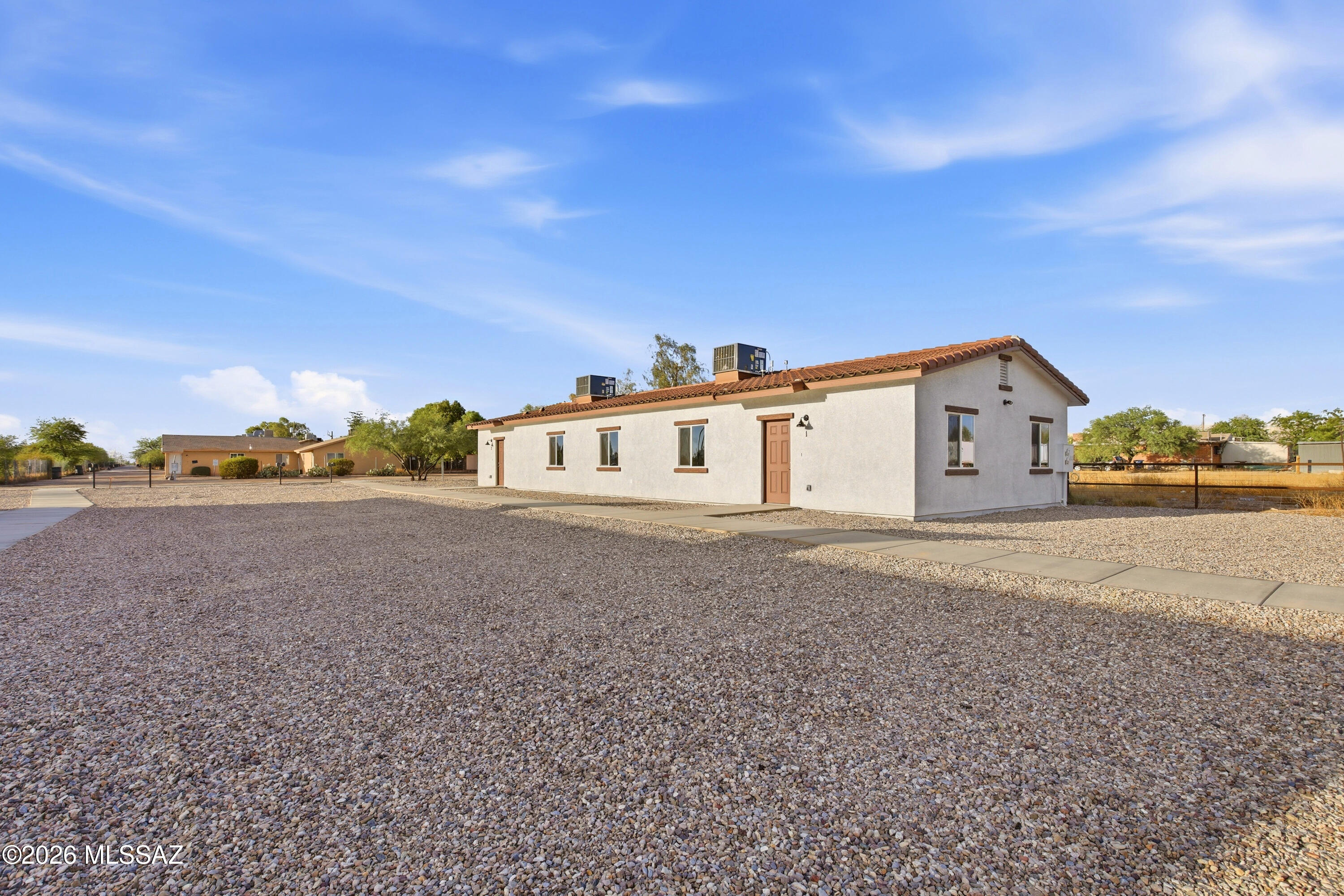 374 East Corona Road Tucson, AZ 85756 - Photo 3 of 46