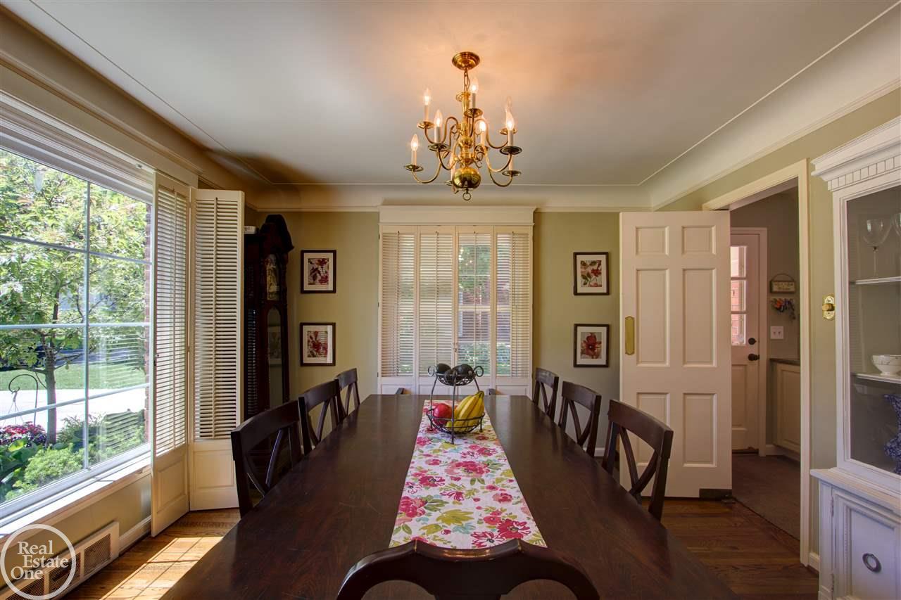 1130 South Oxford Road Grosse Pointe Woods, MI 48236 - Photo 19 of 48
