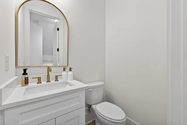 $869,000 | 4802 Moonview Lane, Sugar Hill, GA 30518