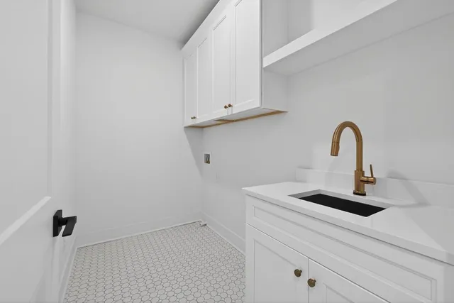 $869,000 | 4802 Moonview Lane, Sugar Hill, GA 30518