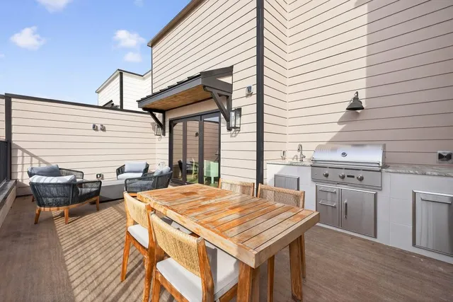 $869,000 | 4802 Moonview Lane, Sugar Hill, GA 30518