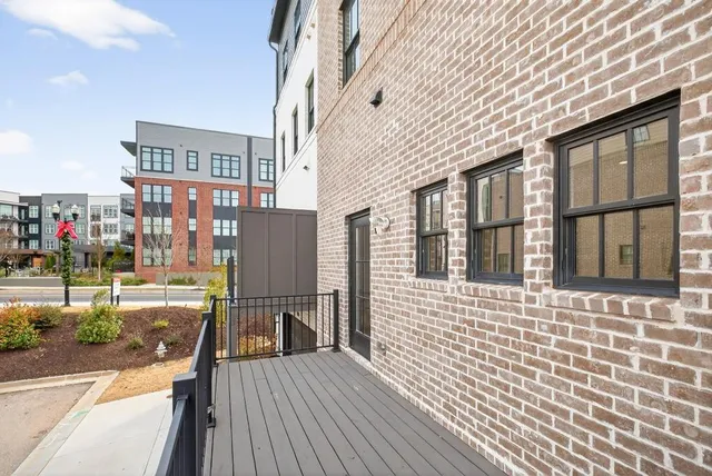 $869,000 | 4802 Moonview Lane, Sugar Hill, GA 30518