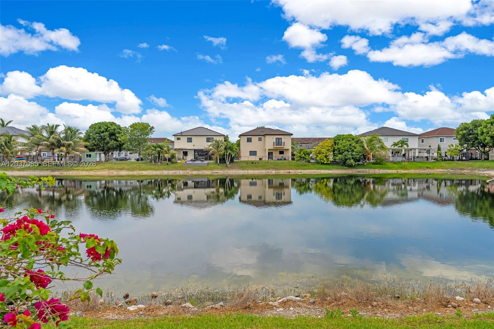 4449 Southwest 164th Path Miami, FL 33185 - Photo 26 of 40