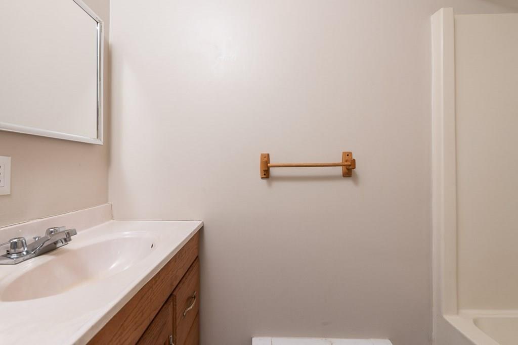 36 Turnpike Road Townsend, MA 01469 - Photo 16 of 28