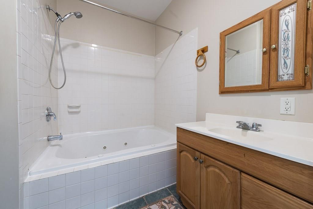 36 Turnpike Road Townsend, MA 01469 - Photo 21 of 28