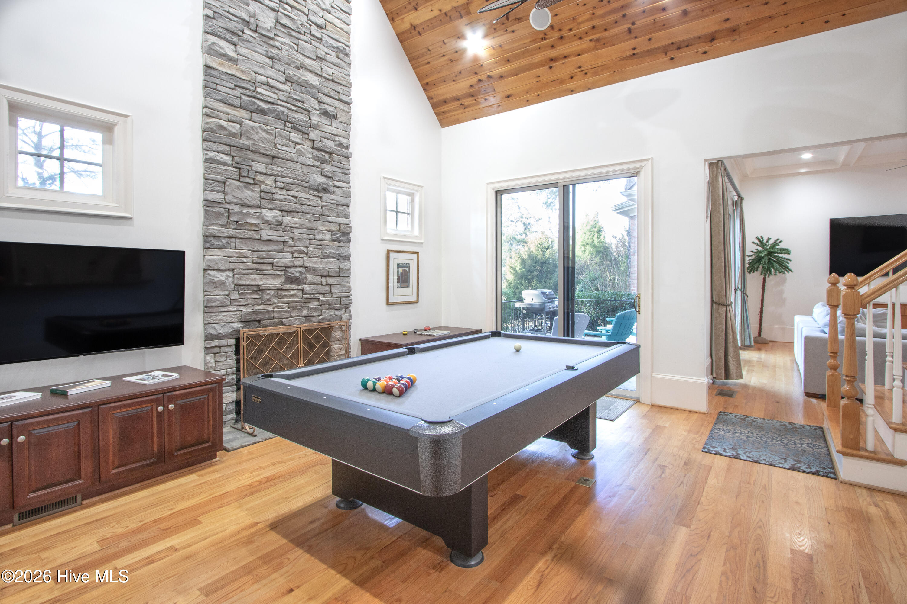 30 Spring Valley Court Pinehurst, NC 28374 - Photo 19 of 66 MainFLFamilyRm2