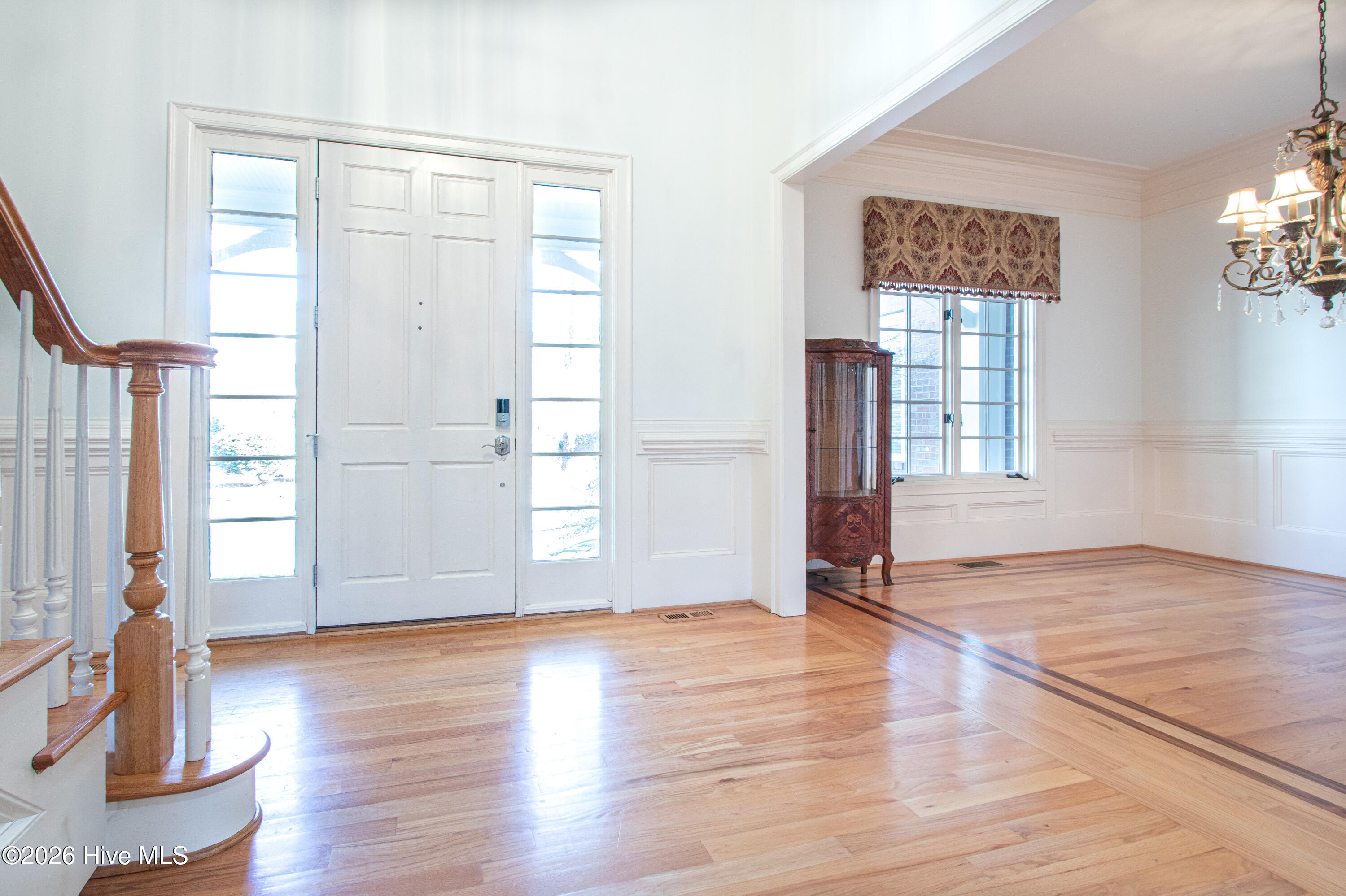 30 Spring Valley Court Pinehurst, NC 28374 - Photo 4 of 66 Foyer3