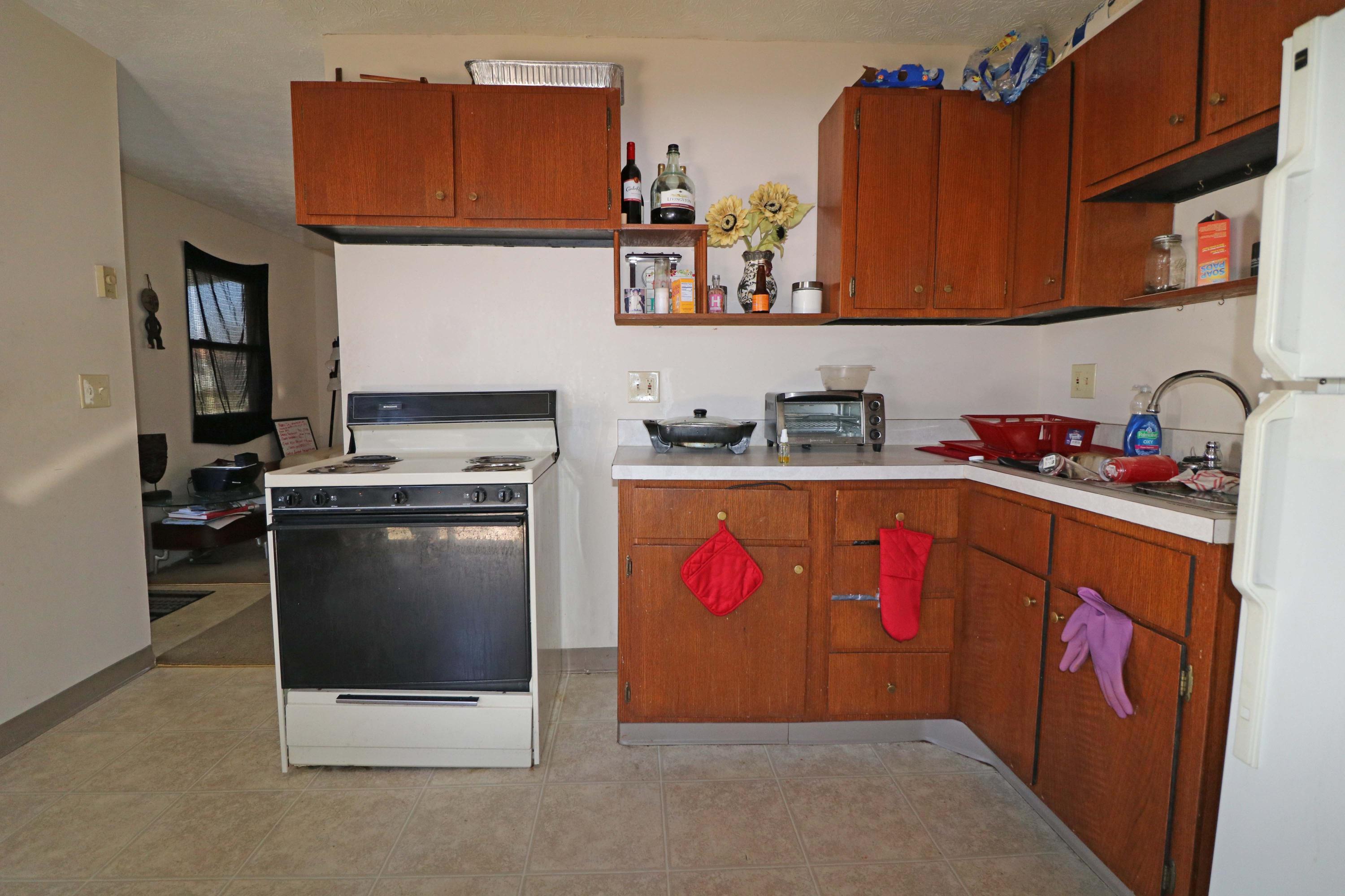 3415 Arnsby Road Columbus, OH 43232 - Photo 3 of 8 Gallery Image 3