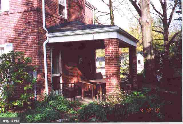 2304 Edgewood Road Harrisburg, PA 17104 - Photo 2 of 25 Gallery Image 2