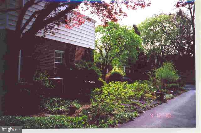 2304 Edgewood Road Harrisburg, PA 17104 - Photo 21 of 25 Gallery Image 21