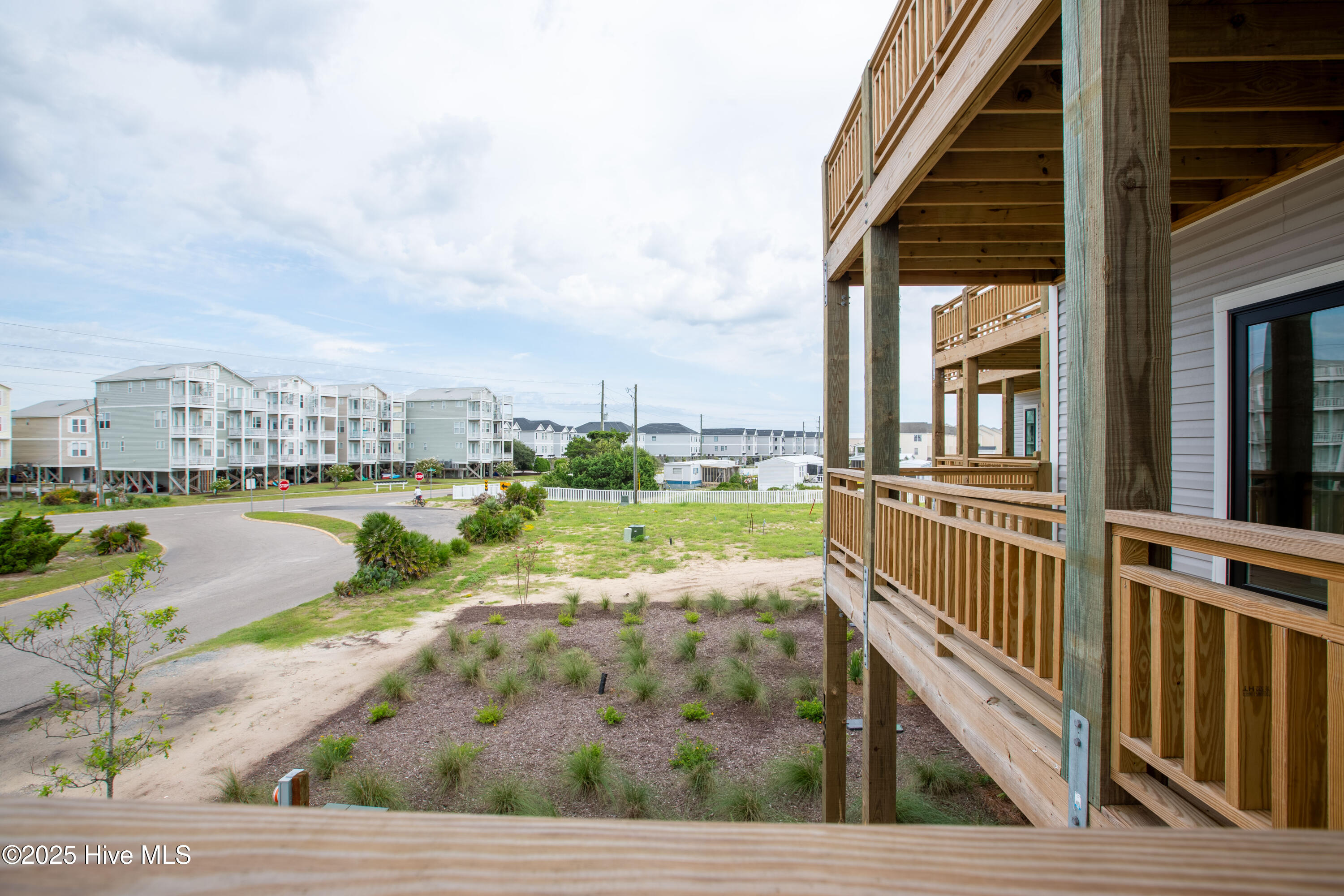 120 Shell Road Surf City, NC 28445 - Photo 31 of 82 _MG_0902-HDR
