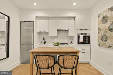$386,000 | 1225 11th Street Northwest, Unit 2, Washington, DC 20001