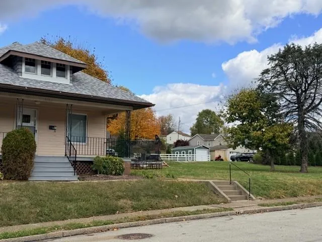 $1,300 | 379 2nd Avenue, Bridgeville, PA 15017