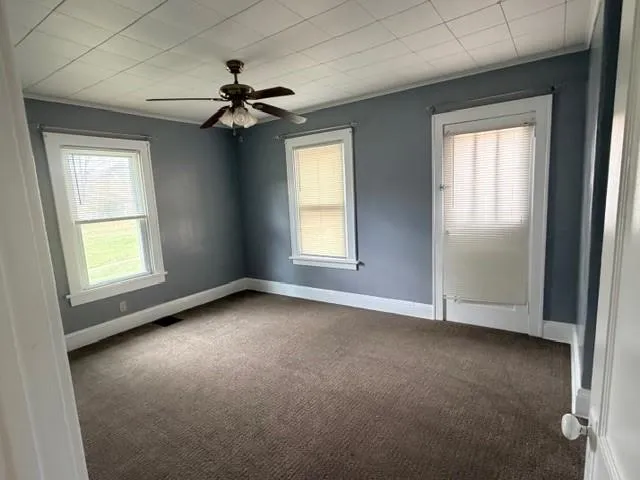 $1,300 | 379 2nd Avenue, Bridgeville, PA 15017