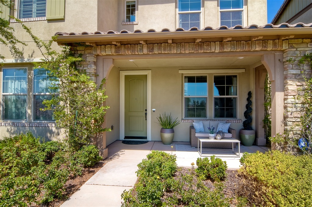 15561 Tanner Ridge Road San Diego, CA 92127 - Photo 2 of 25