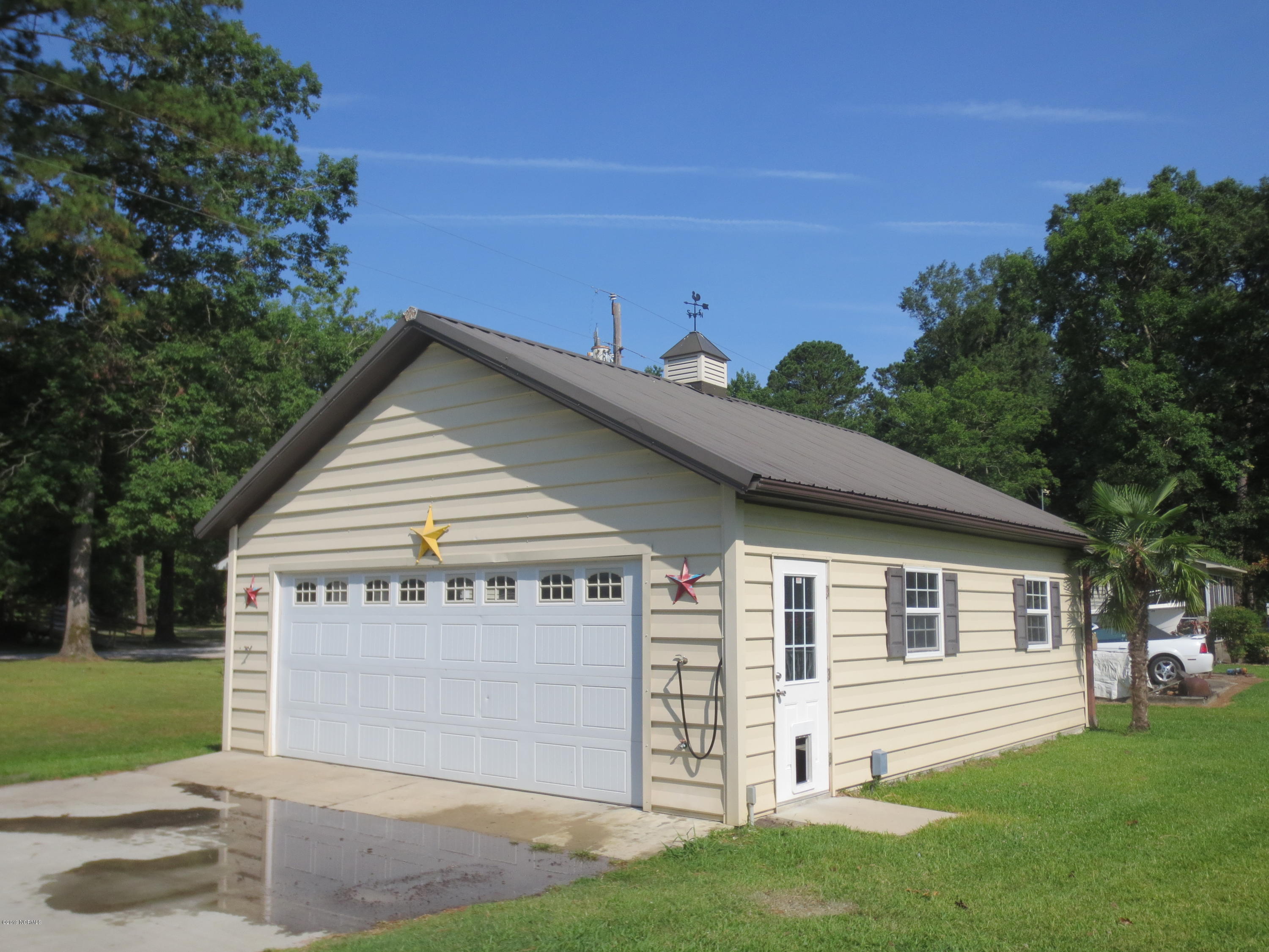 548 Hubs Rec Road Belhaven, NC 27810 - Photo 20 of 20 020 detached garage 2