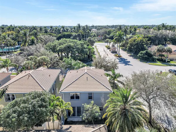 $530,000 | 5045 Northern Lights Drive, Greenacres, FL 33463