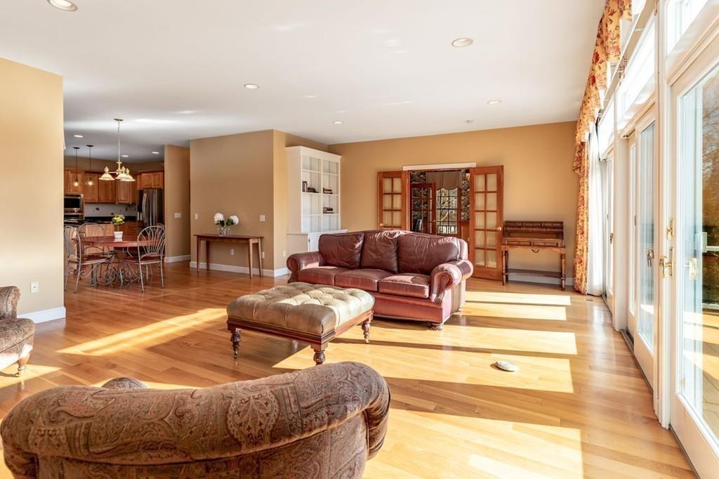 24 York Road Wayland, MA 01778 - Photo 12 of 35 Gallery Image 12