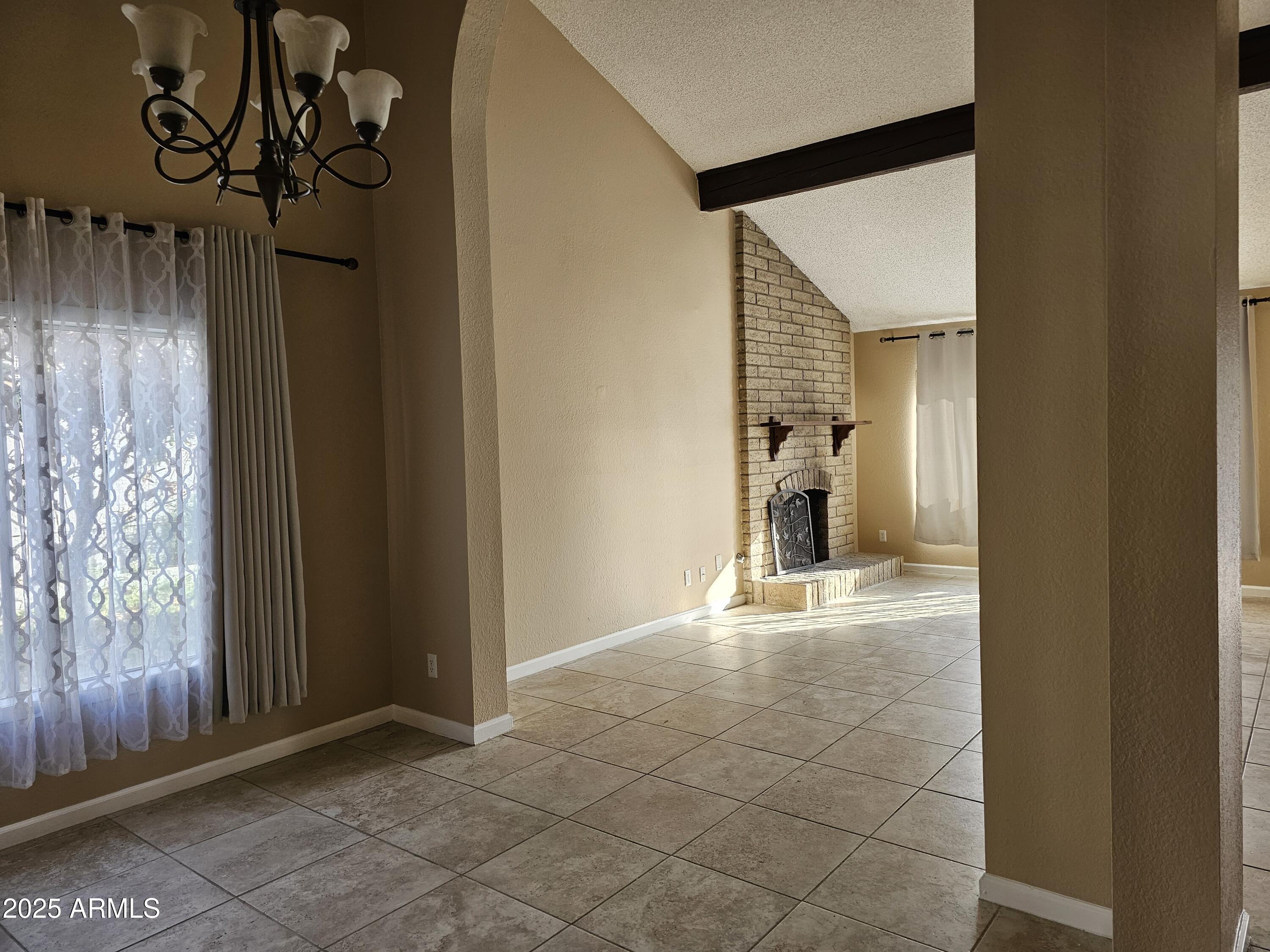 1514 East Weathervane Lane Tempe, AZ 85283 - Photo 4 of 18