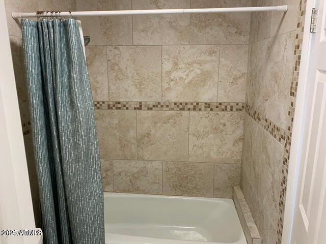 1514 East Weathervane Lane Tempe, AZ 85283 - Photo 6 of 18 a bathroom with a shower