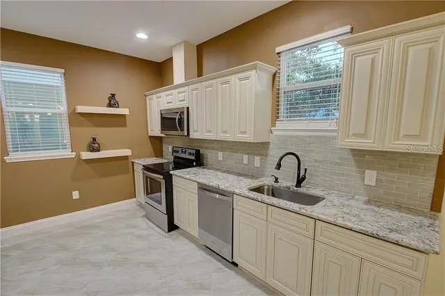 $3,785 | 123 Hill Avenue, Orlando, FL 32801