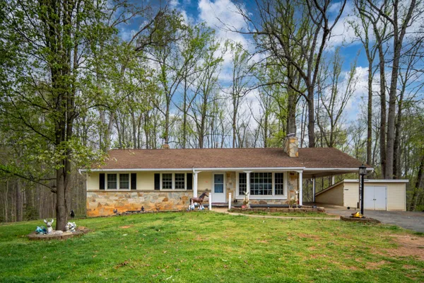 $390,000 | 60 Richards Ferry Road, Fredericksburg, VA 22406