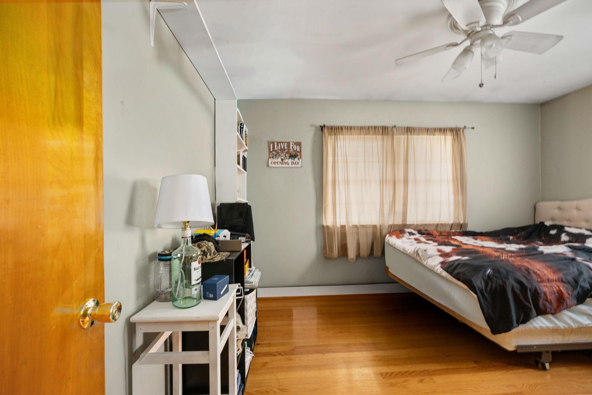 60 Richards Ferry Road Fredericksburg, VA 22406 - Photo 17 of 41 Third bedroom