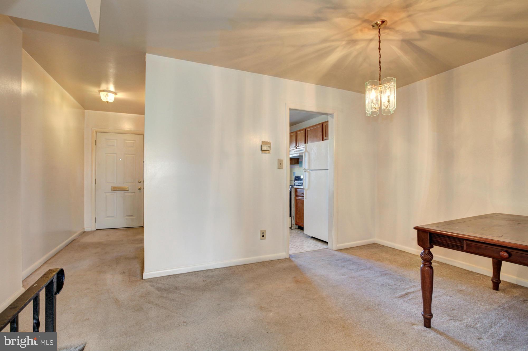 3621 Greenvale Road Baltimore, MD 21229 - Photo 9 of 27 Dining Room
