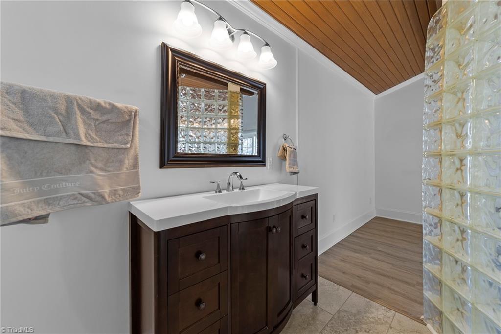 410 Forrest Street High Point, NC 27260 - Photo 14 of 39 Gallery Image 14
