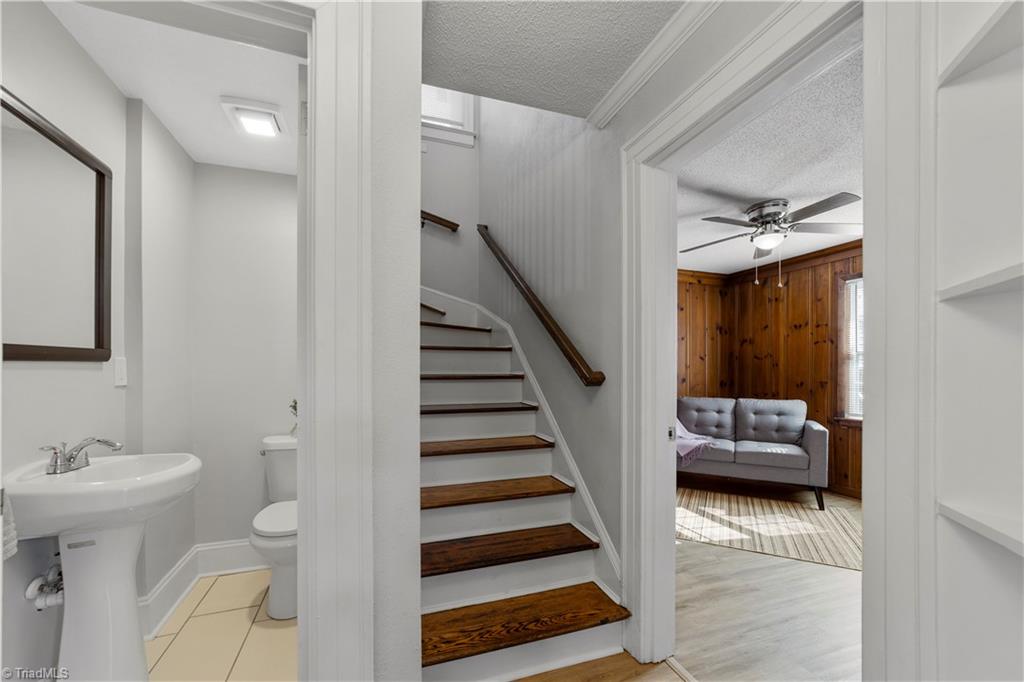 410 Forrest Street High Point, NC 27260 - Photo 15 of 39 Gallery Image 15