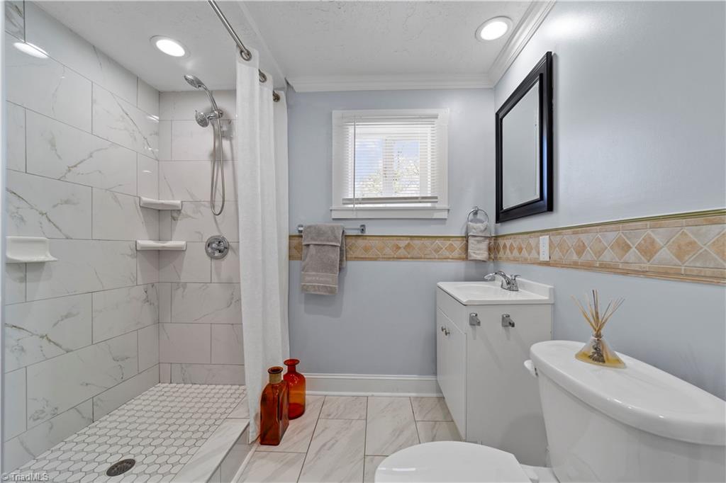 410 Forrest Street High Point, NC 27260 - Photo 21 of 39 Gallery Image 21