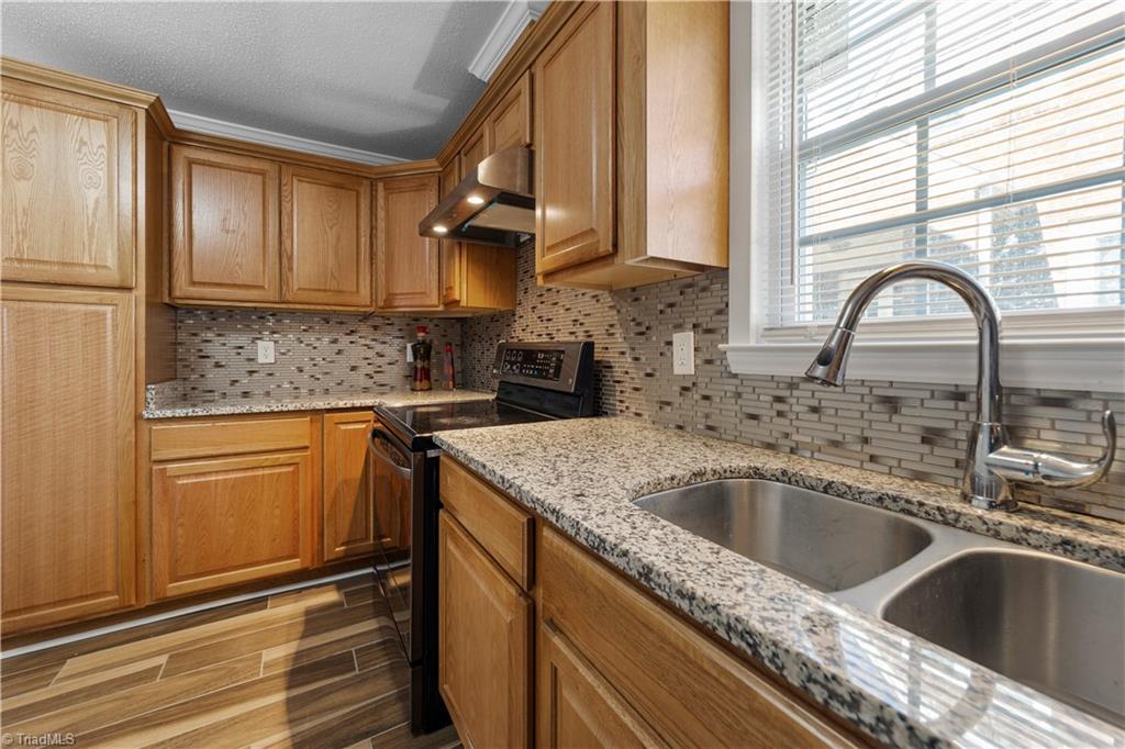 410 Forrest Street High Point, NC 27260 - Photo 9 of 39 Gallery Image 9