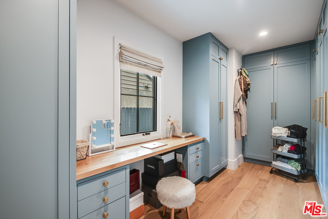 11608 Canton Place Studio City, CA 91604 - Photo 33 of 54