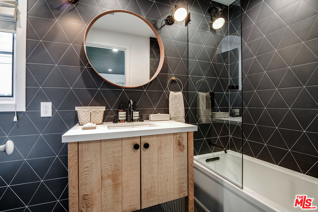 11608 Canton Place Studio City, CA 91604 - Photo 39 of 54