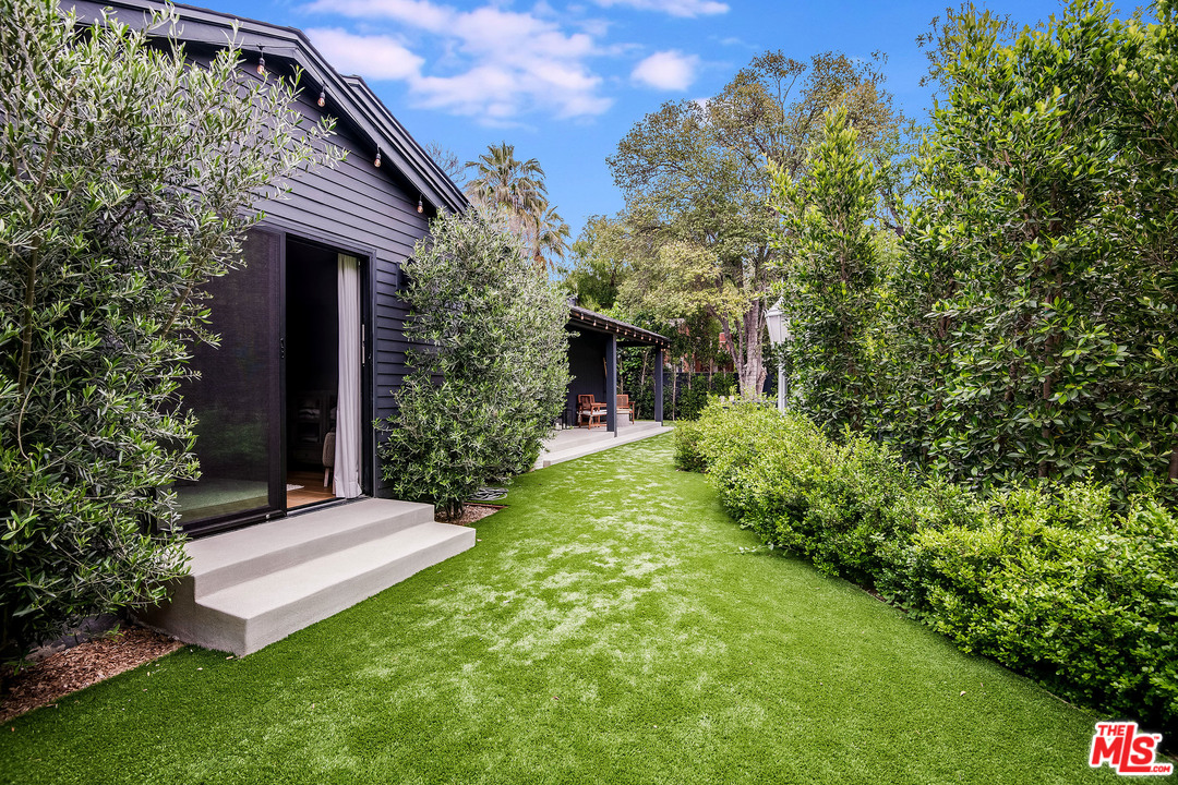 11608 Canton Place Studio City, CA 91604 - Photo 41 of 54