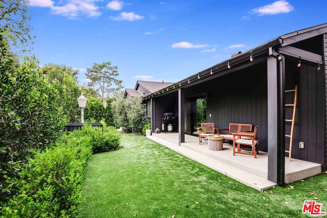 11608 Canton Place Studio City, CA 91604 - Photo 46 of 54