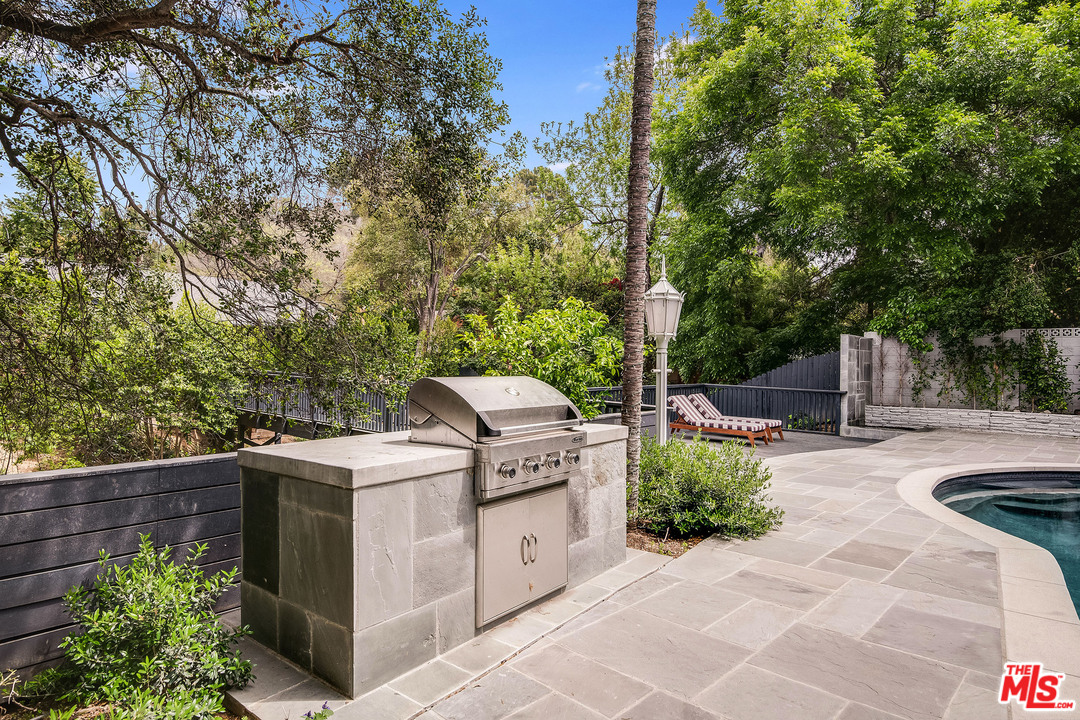 11608 Canton Place Studio City, CA 91604 - Photo 52 of 54