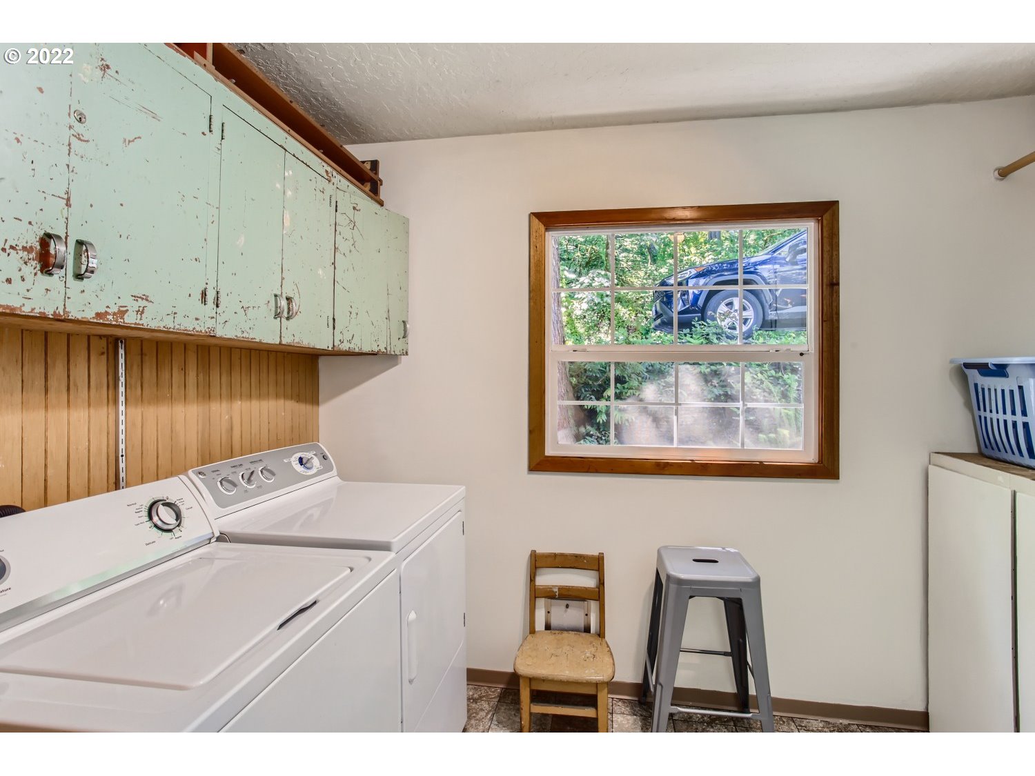 12419 Northwest Creston Road Portland, OR 97231 - Photo 21 of 32 Laundry