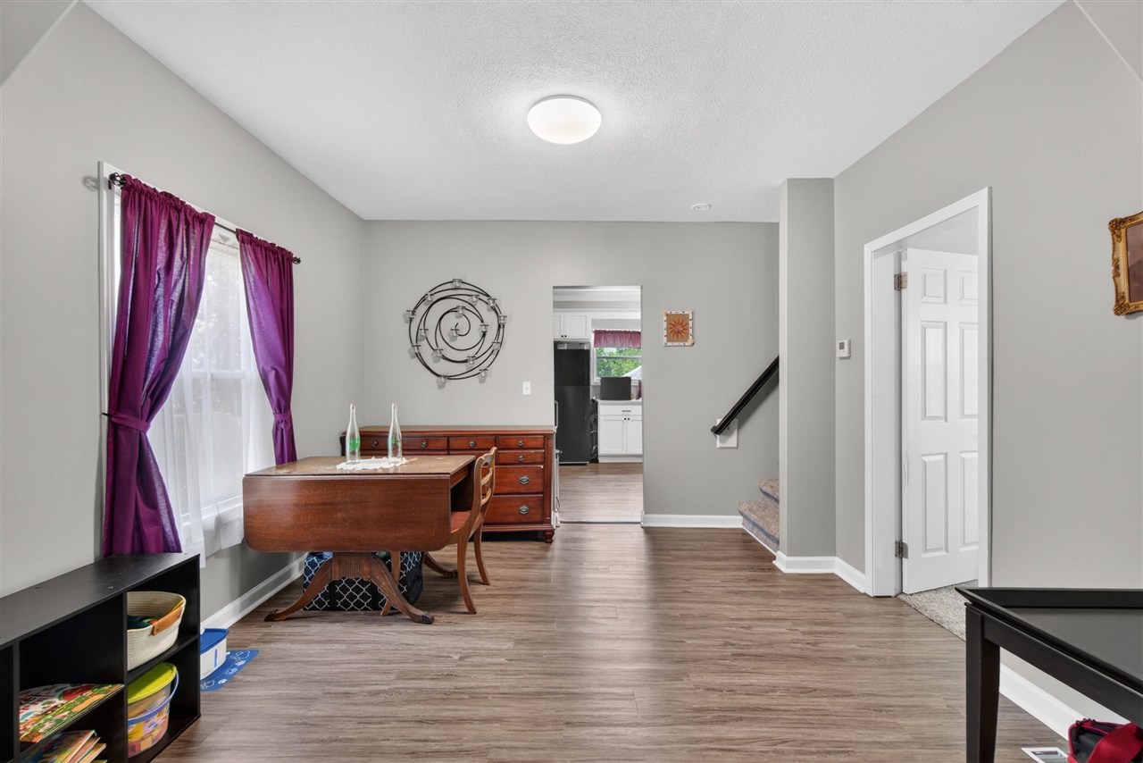 439 Madison Street Jackson, MI 49202 - Photo 12 of 42