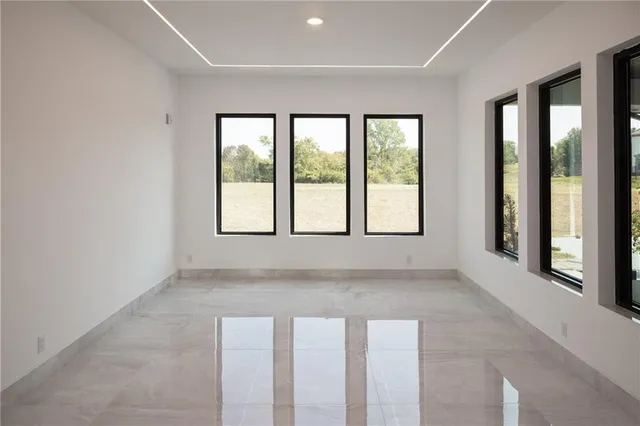 $3,250,000 | 3331 South Saddle Ridge Court, Independence, MO 64057