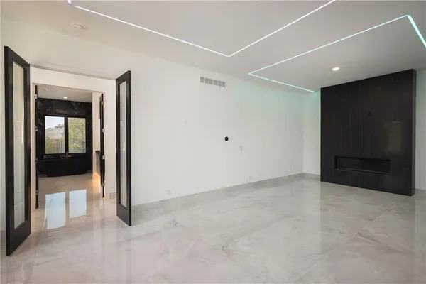 $3,250,000 | 3331 South Saddle Ridge Court, Independence, MO 64057