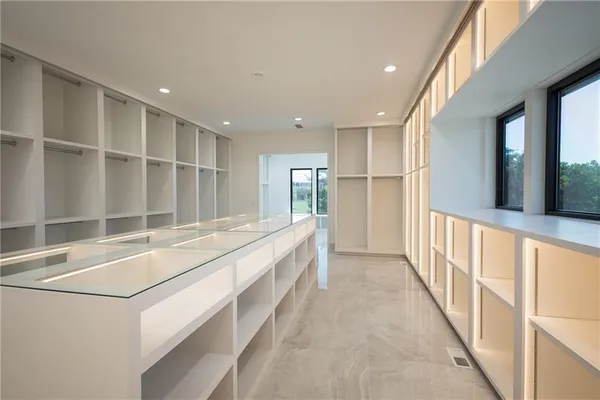 $3,250,000 | 3331 South Saddle Ridge Court, Independence, MO 64057